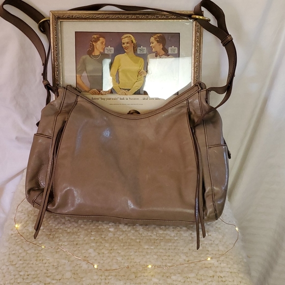 HOBO Handbags - HOBO convertible bag